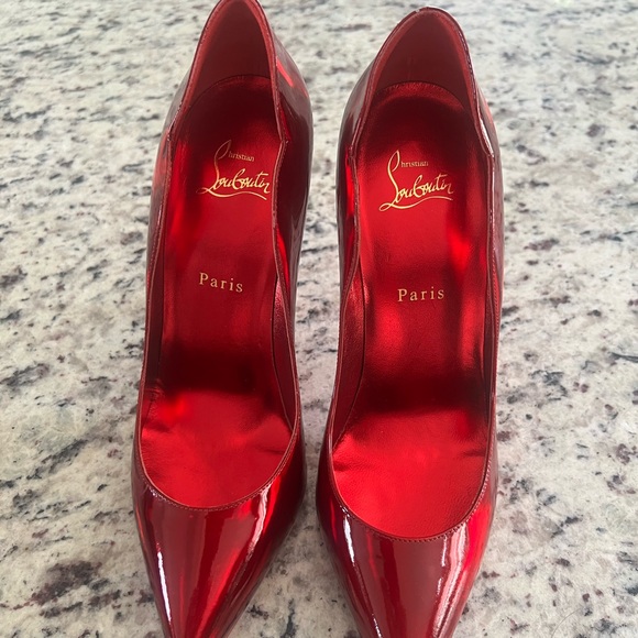 Christian Louboutin Glossy Crimson Heels - Picture 3 of 4